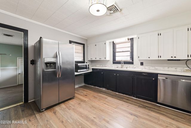 416 W Saint Paul Street, Abbeville, LA 70510