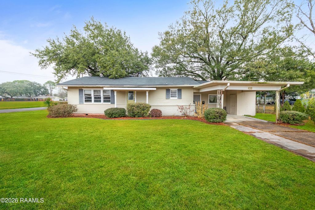 416 W Saint Paul Street, Abbeville, LA 70510