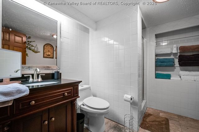 1521 Clark Road, Charleston, WV 25314