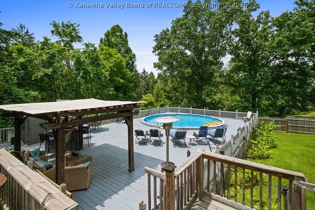 1521 Clark Road, Charleston, WV 25314