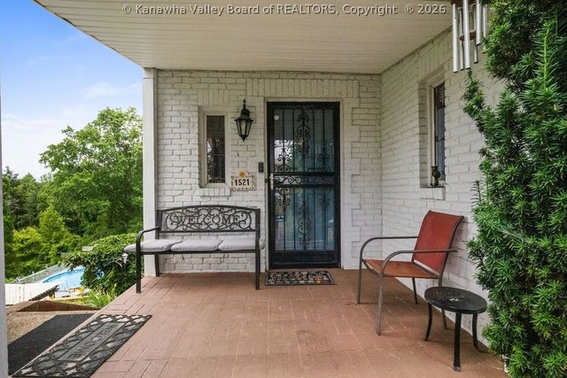 1521 Clark Road, Charleston, WV 25314