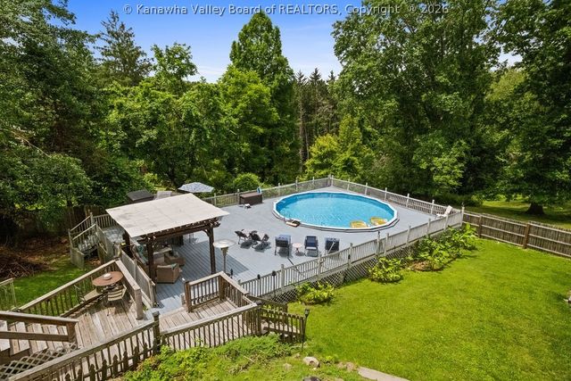 1521 Clark Road, Charleston, WV 25314