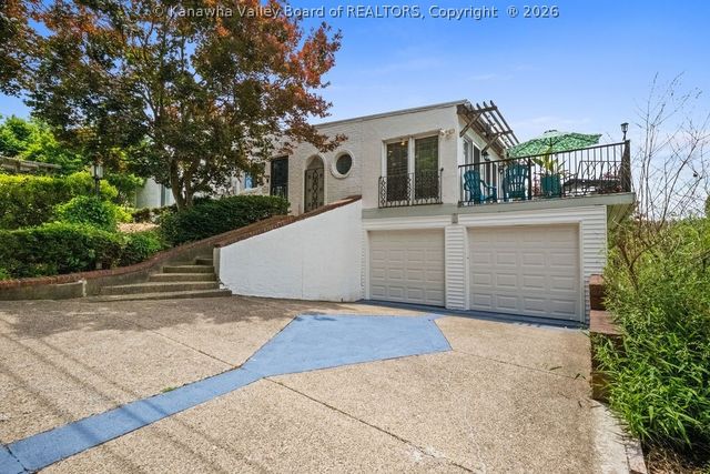 1521 Clark Road, Charleston, WV 25314