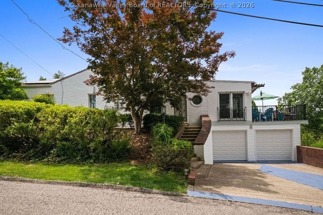 1521 Clark Road, Charleston, WV 25314