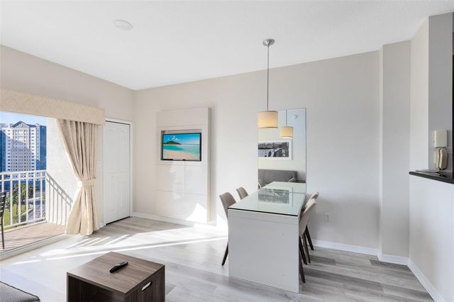 7395 UNIVERSAL BOULEVARD 1103, Orlando, FL 32819