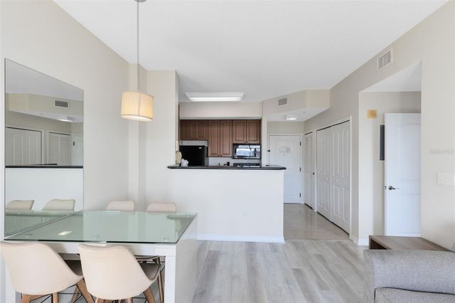 7395 UNIVERSAL BOULEVARD 1103, Orlando, FL 32819