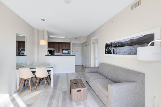 7395 UNIVERSAL BOULEVARD 1103, Orlando, FL 32819