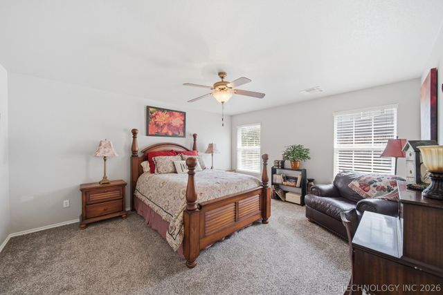 1904 E Laredo Street, Broken Arrow, OK 74012