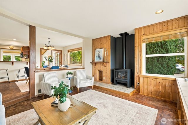415 5th Street, Mukilteo, WA 98275