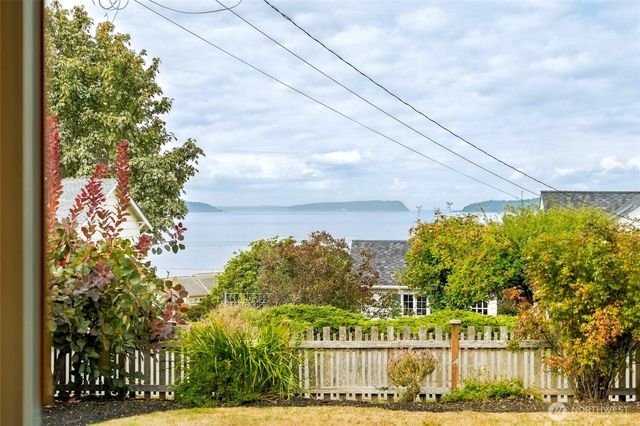 415 5th Street, Mukilteo, WA 98275