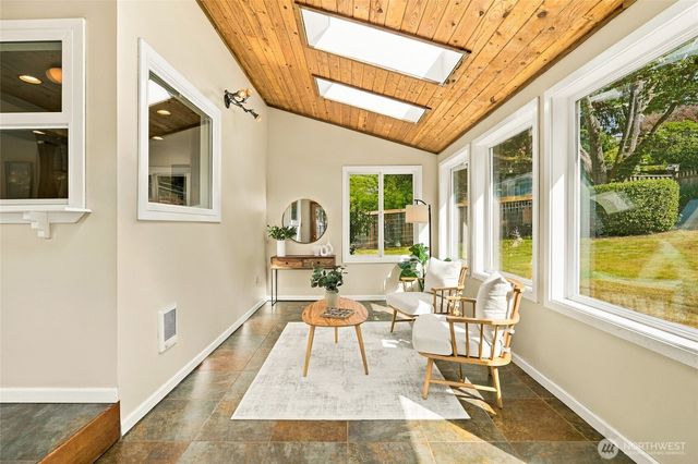 415 5th Street, Mukilteo, WA 98275