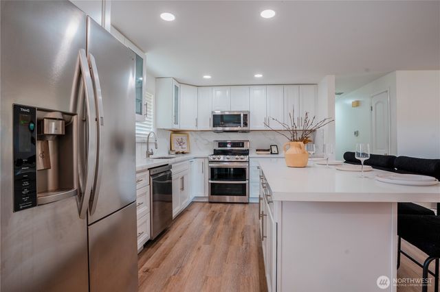 20840 102nd Avenue SE, Kent, WA 98031