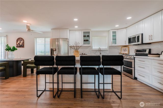 20840 102nd Avenue SE, Kent, WA 98031