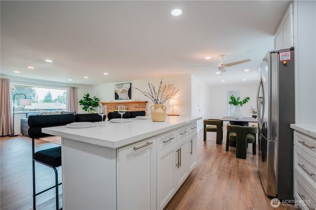 20840 102nd Avenue SE, Kent, WA 98031