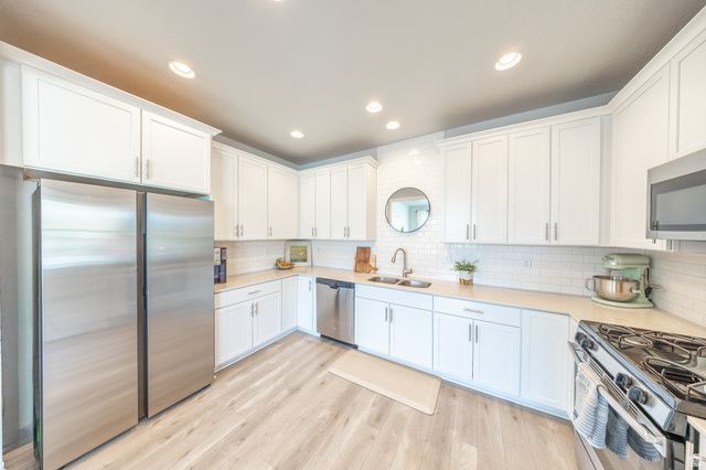 6163 W BIRCH RUN RD, South Jordan, UT 84009
