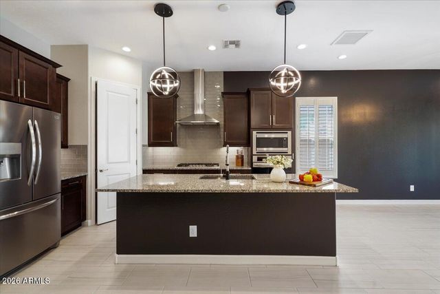6630 E VILLA RITA Drive, Phoenix, AZ 85054