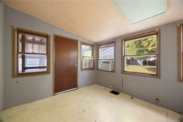 171 Canal Street, Lyons, NY 14489