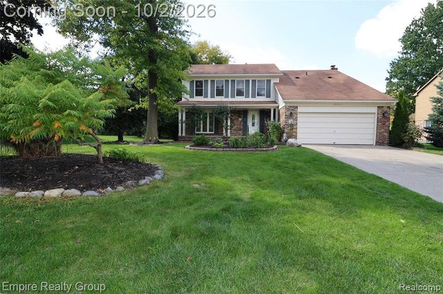 28545 Lake Park Drive, Farmington Hills, MI 48331