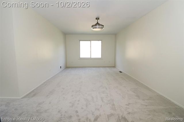 28545 Lake Park Drive, Farmington Hills, MI 48331