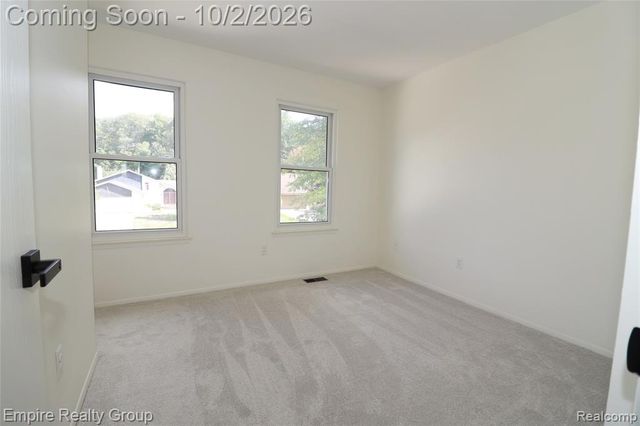 28545 Lake Park Drive, Farmington Hills, MI 48331