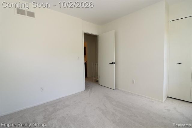 28545 Lake Park Drive, Farmington Hills, MI 48331