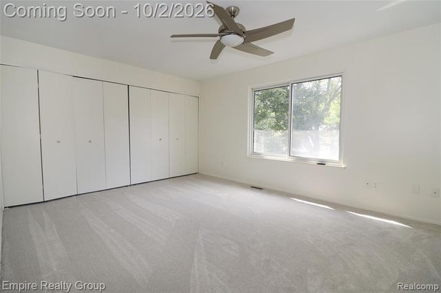 28545 Lake Park Drive, Farmington Hills, MI 48331