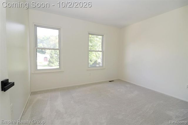 28545 Lake Park Drive, Farmington Hills, MI 48331
