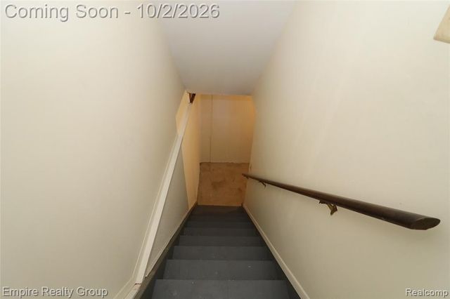 28545 Lake Park Drive, Farmington Hills, MI 48331