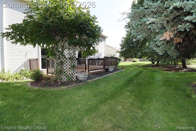 28545 Lake Park Drive, Farmington Hills, MI 48331