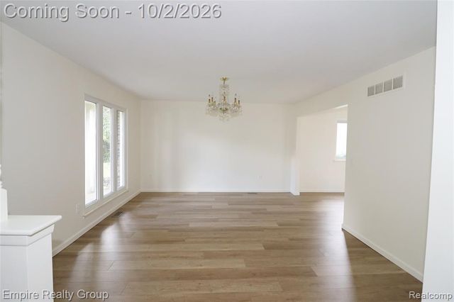 28545 Lake Park Drive, Farmington Hills, MI 48331
