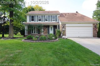 28545 Lake Park Drive, Farmington Hills, MI 48331
