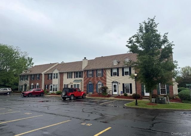 62 Yorkshire Terrace, Washingtonville, NY 10992