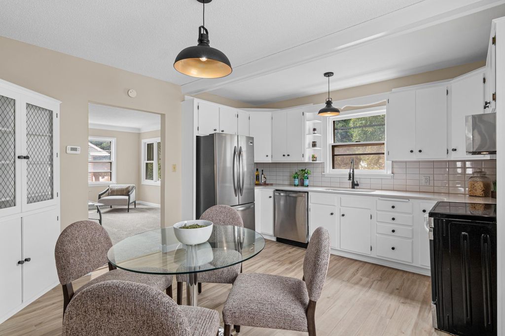1394 Mackubin Street, Saint Paul, MN 55117 — photo 2