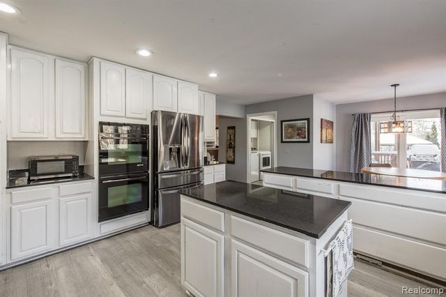 2475 S Ortonville Road, Ortonville, MI 48462