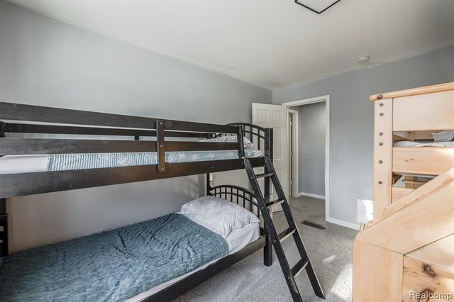 2475 S Ortonville Road, Ortonville, MI 48462