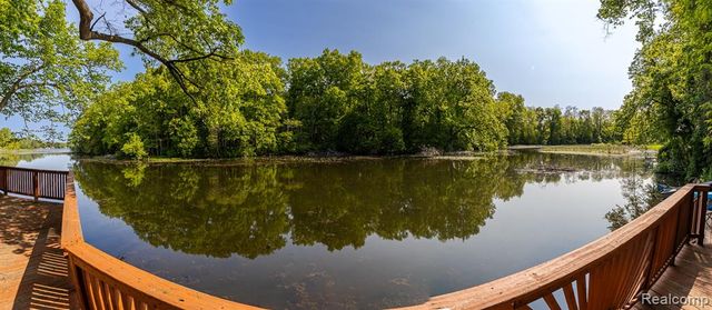 2475 S Ortonville Road, Ortonville, MI 48462