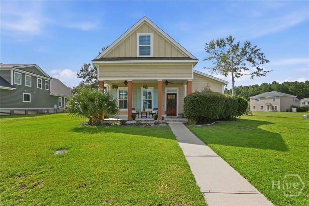 Image 1 of property listing at 6 Osgood Lane, Richmond Hill, GA 31324