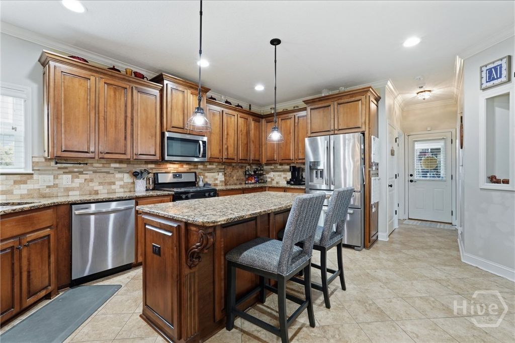 Image 11 of property listing at 6 Osgood Lane, Richmond Hill, GA 31324