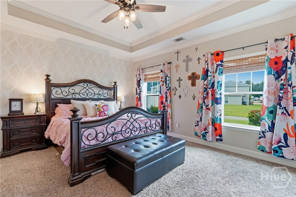 Image 15 of property listing at 6 Osgood Lane, Richmond Hill, GA 31324