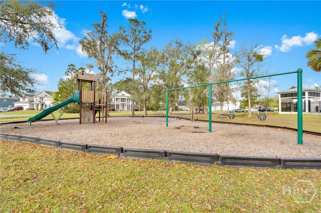 Image 36 of property listing at 6 Osgood Lane, Richmond Hill, GA 31324