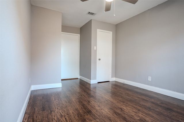 1610 Saint James Drive, Carrollton, TX 75007