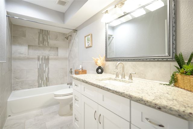 1610 Saint James Drive, Carrollton, TX 75007