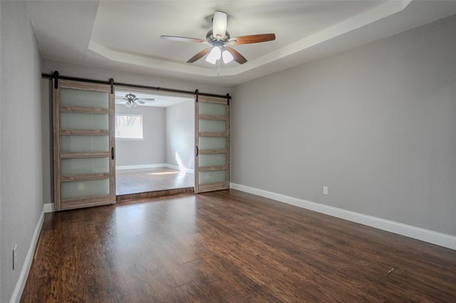 1610 Saint James Drive, Carrollton, TX 75007