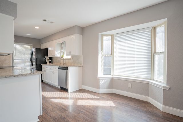 1610 Saint James Drive, Carrollton, TX 75007