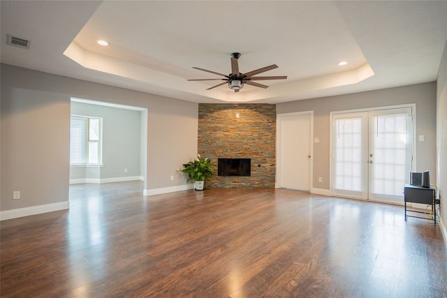 1610 Saint James Drive, Carrollton, TX 75007