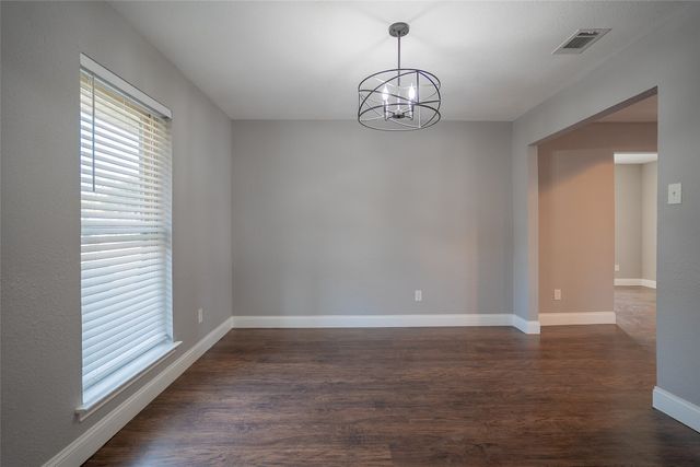 1610 Saint James Drive, Carrollton, TX 75007