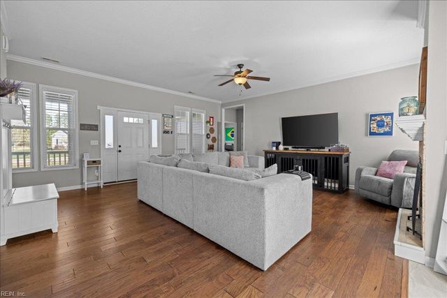 152 Moyock Landing DR, Moyock, NC 27958