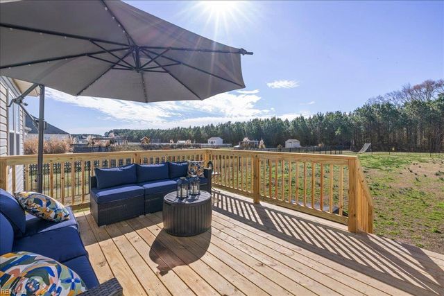 152 Moyock Landing DR, Moyock, NC 27958