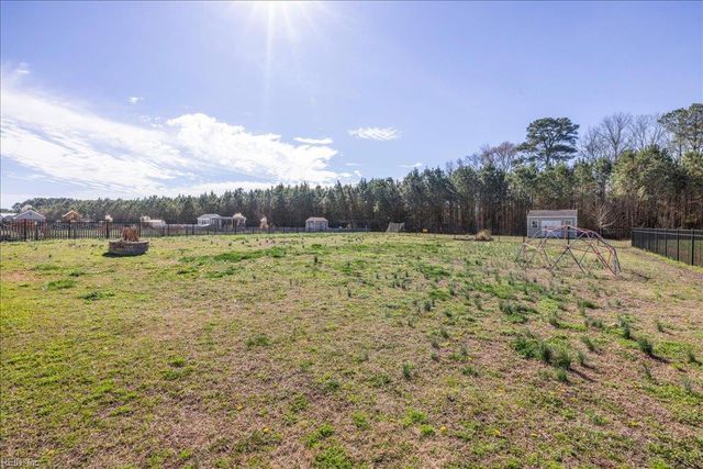 152 Moyock Landing DR, Moyock, NC 27958