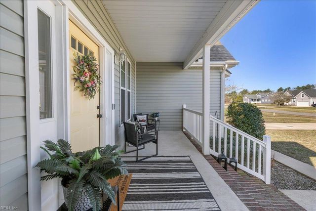 152 Moyock Landing DR, Moyock, NC 27958